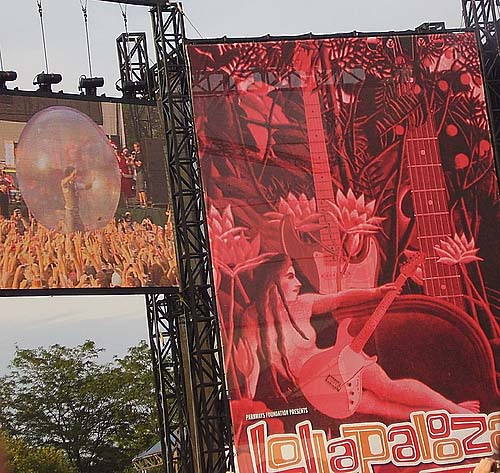 photo: The Flaming Lips on the Bud Light Stage